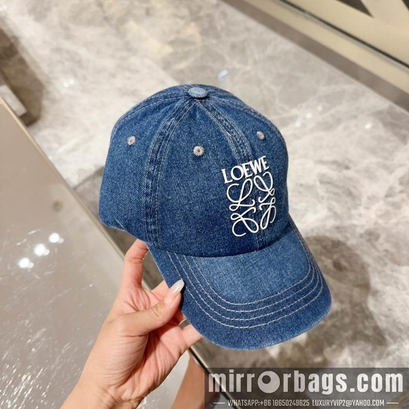 Replica Loewe cap 041701