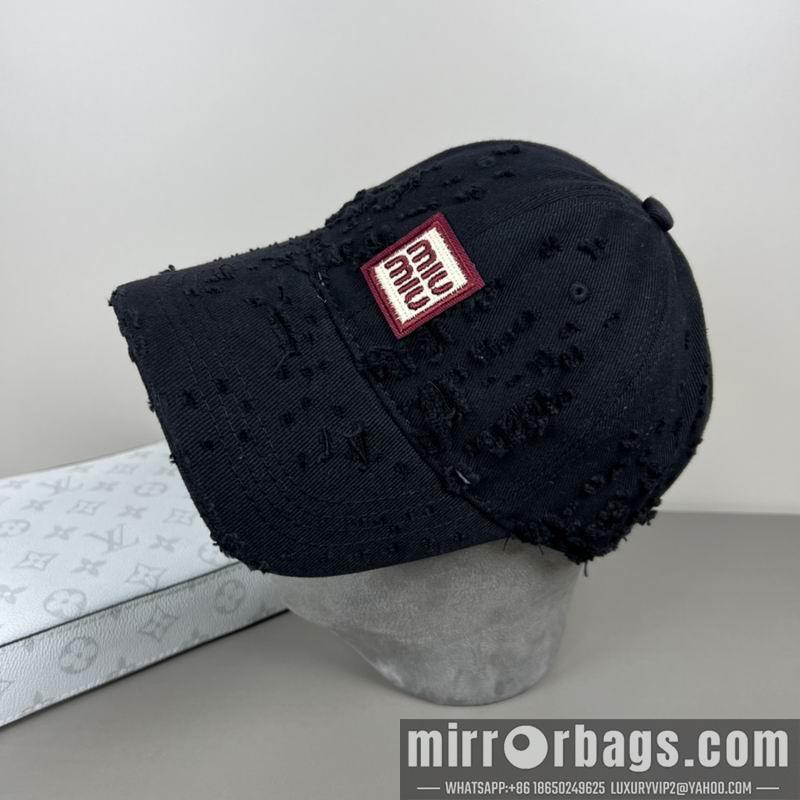 Replica Miumiu cap dx17
