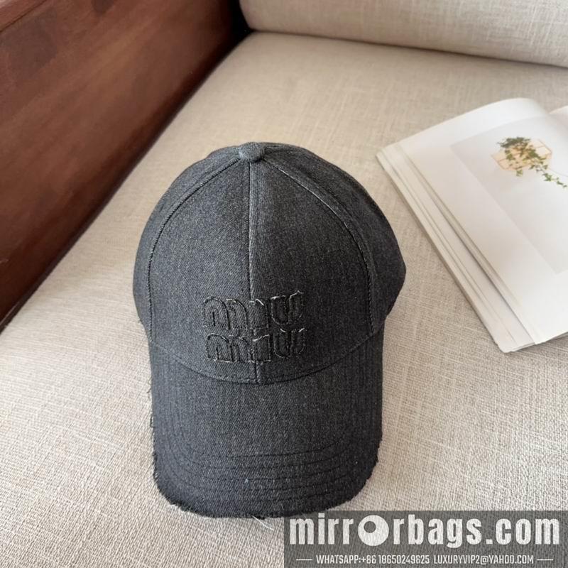 Replica Miumiu cap dx13