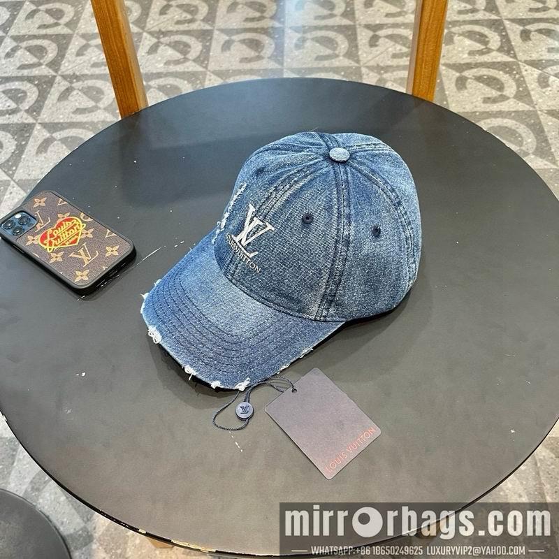 Replica LV  cap 072302