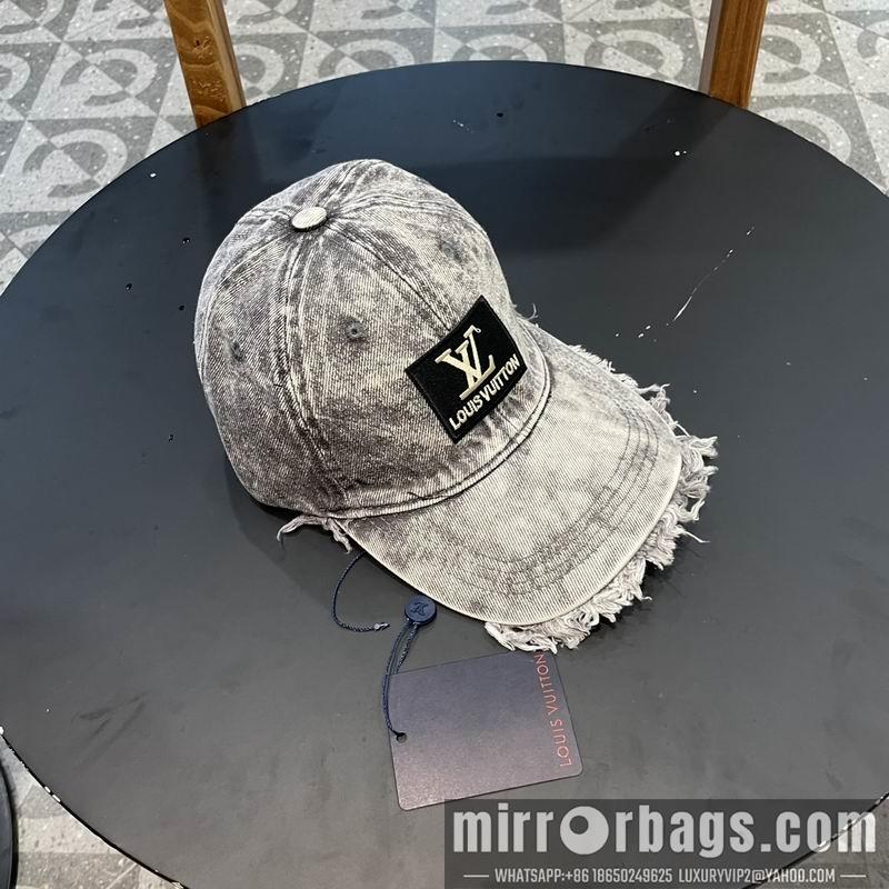 Replica LV cap 042811