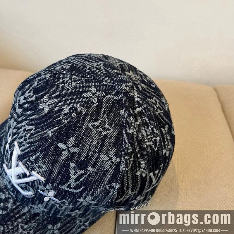 Replica LV cap dx42