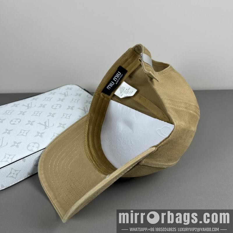 Replica Miumiu cap dx09