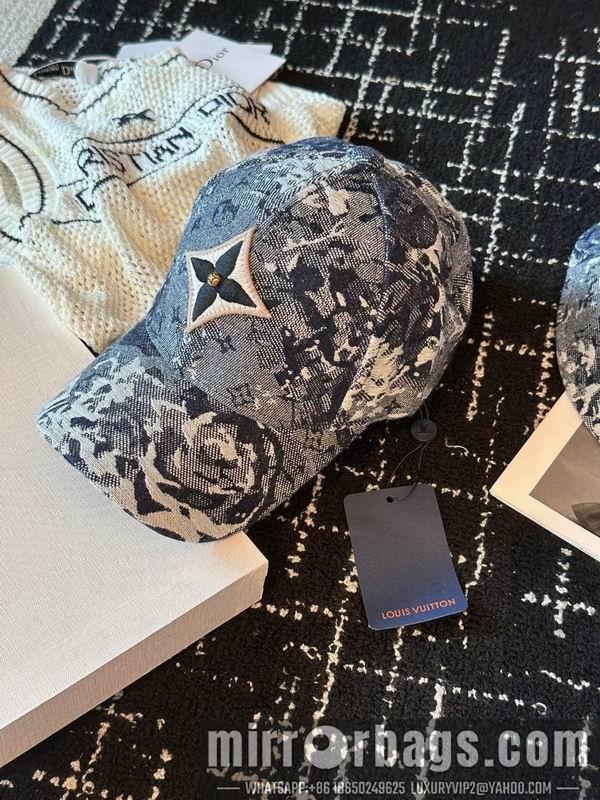 Replica LV Hat 092703