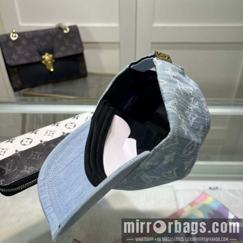 Replica LV cap dx126