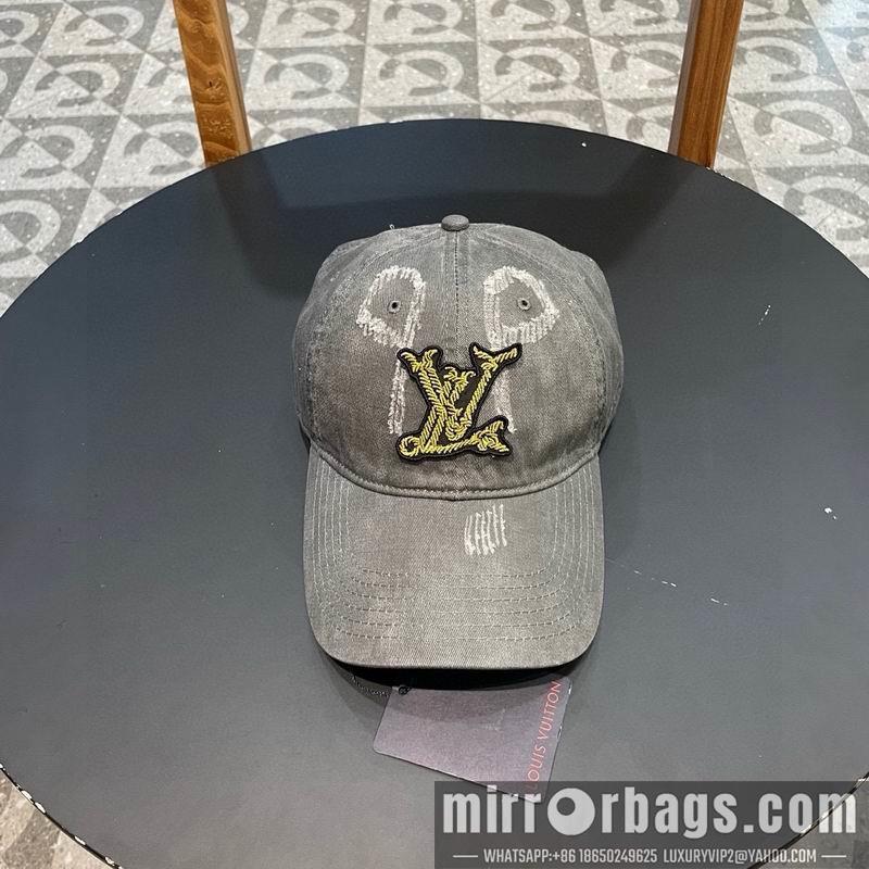 Replica LV cap 020803