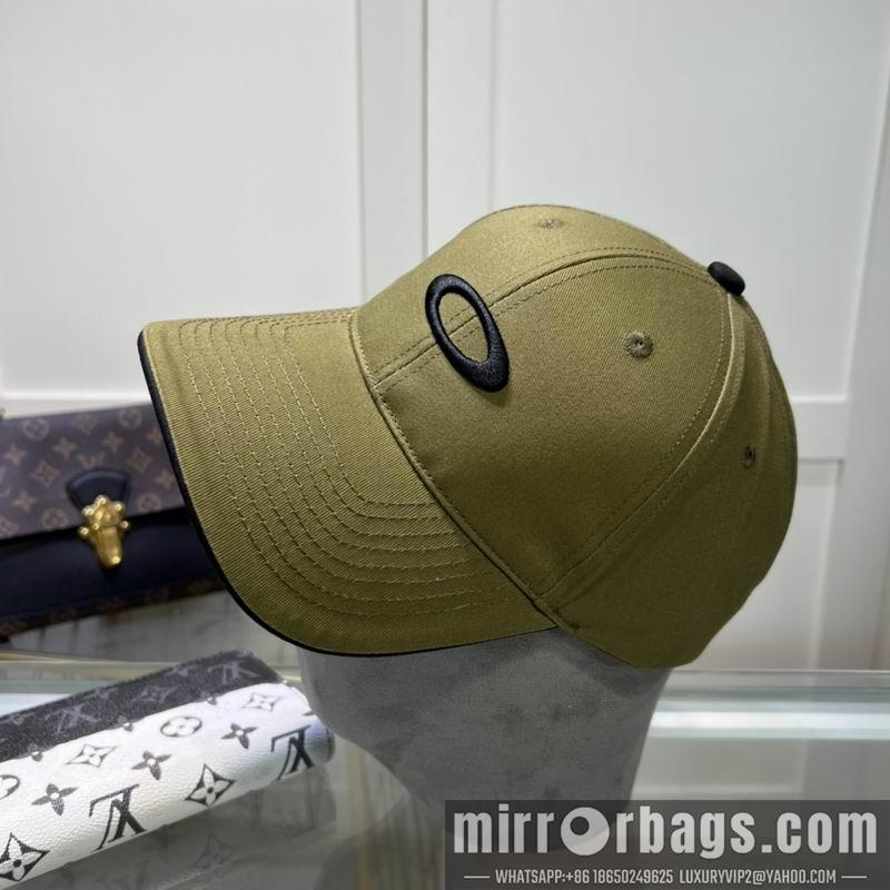 Replica Other cap dx07