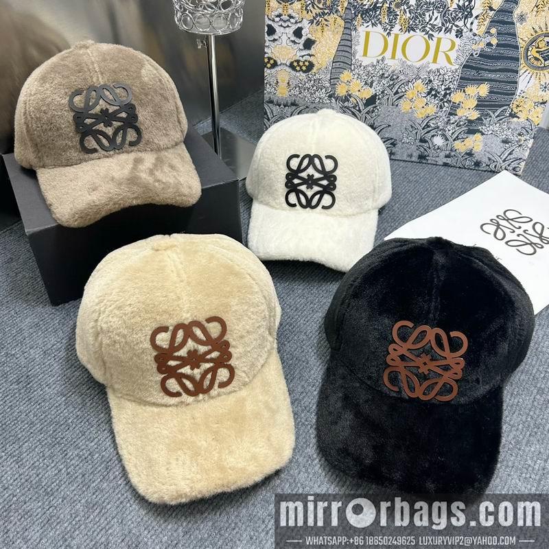 Replica Loewe cap dx32