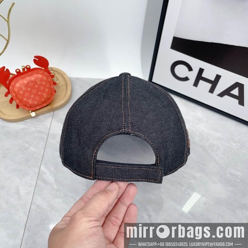 Replica Miumiu cap dx04