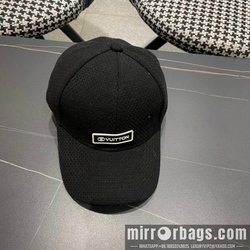 Replica LV cap 010701
