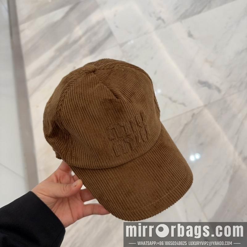 Replica Miumiu Cap dx37
