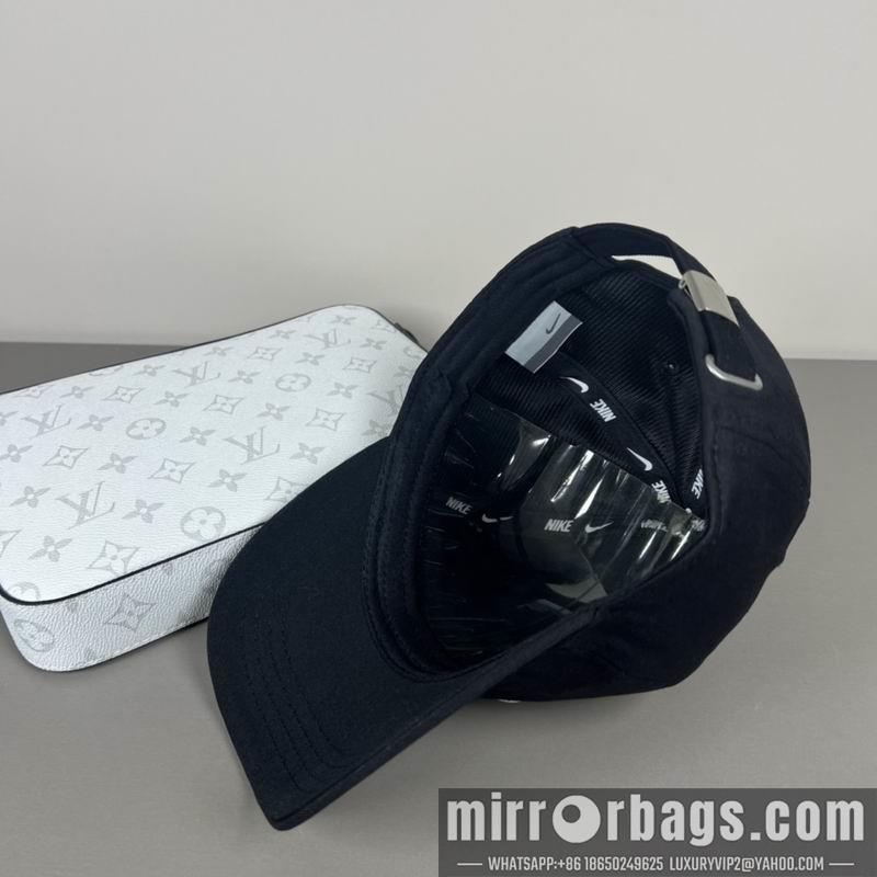 Replica Nike cap dx12