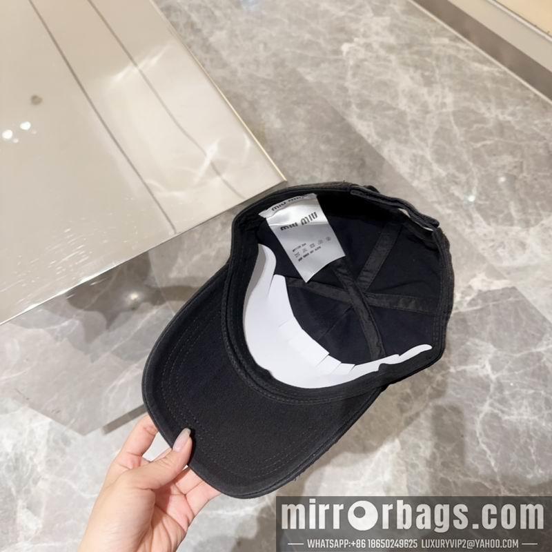 Replica Miumiu cap dx67