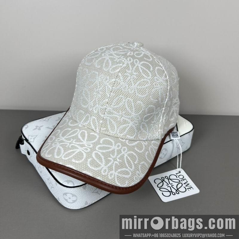 Replica Loewe Hat dx43