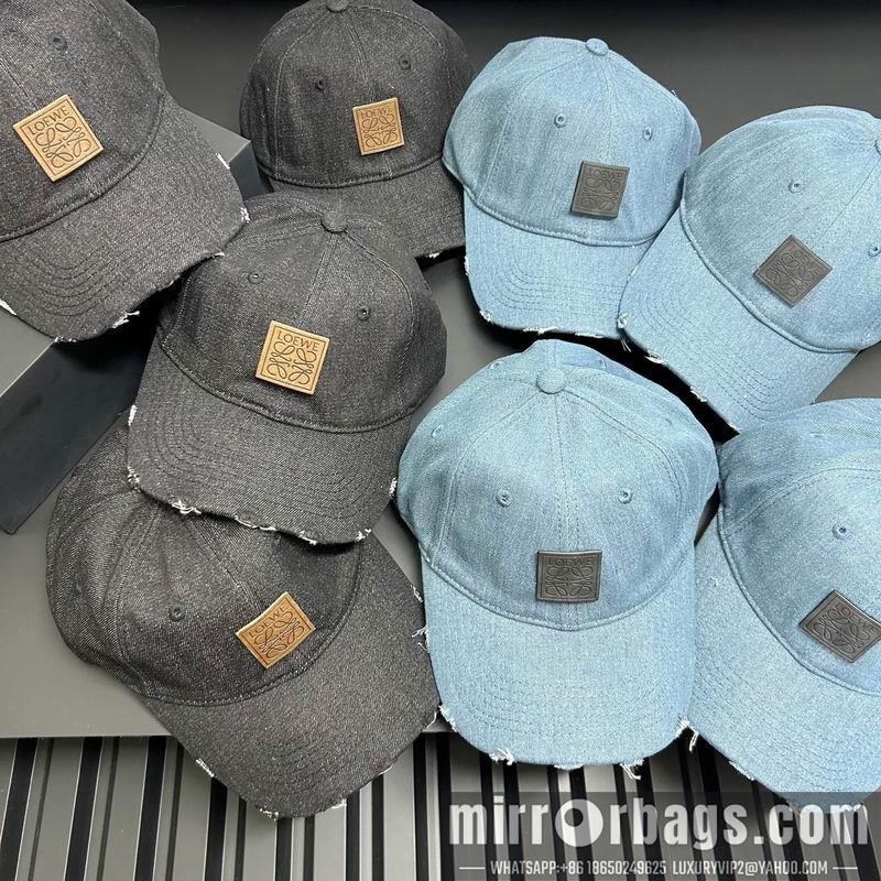 Replica Loewe cap dx38