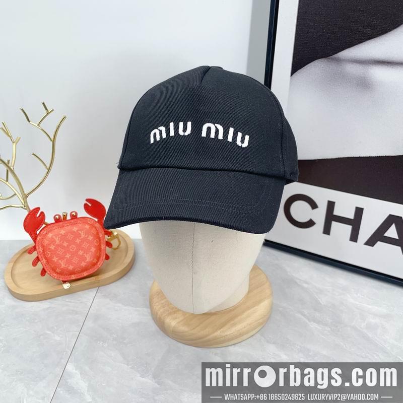 Replica Miumiu cap dx03