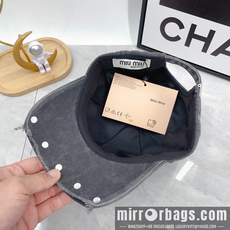Replica Miumiu cap dx22