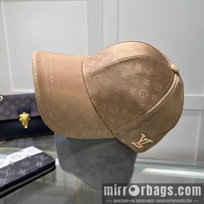 Replica LV cap dx111