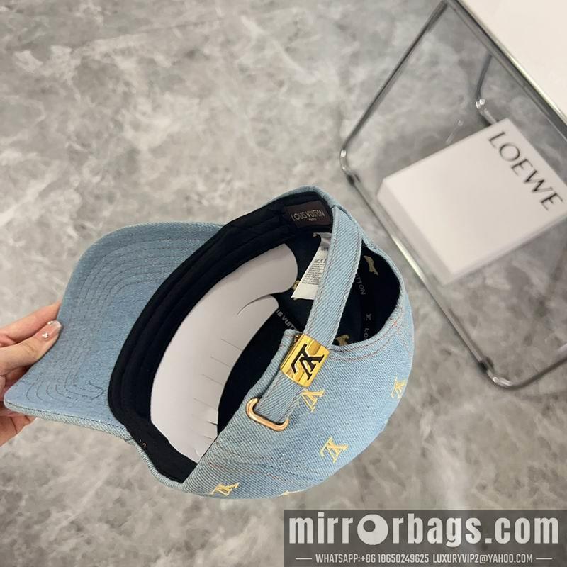 Replica LV cap 082605