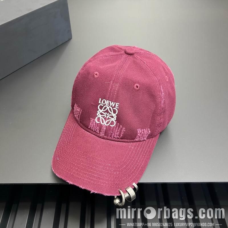 Replica Loewe cap dx41