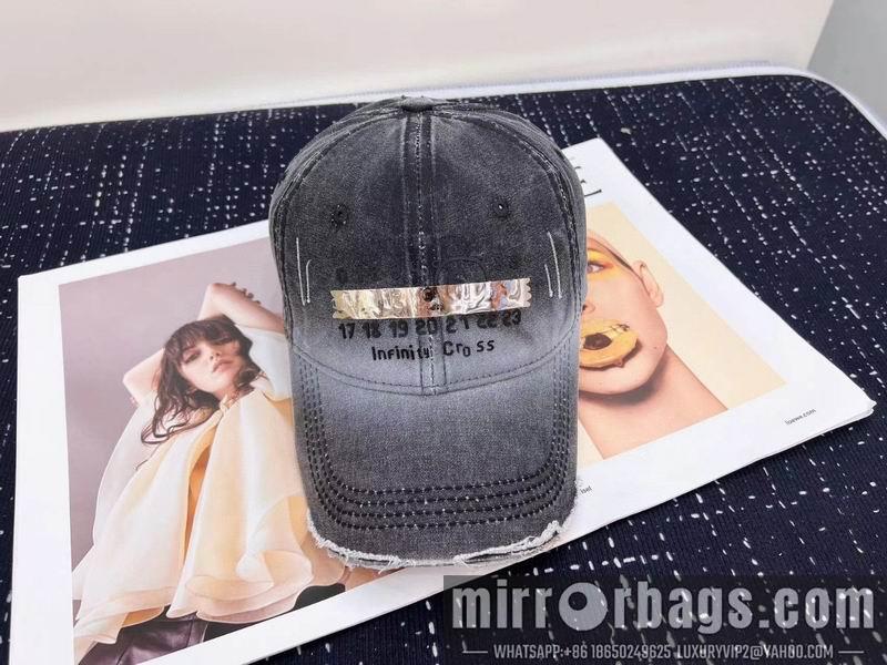 Replica Other cap dx18