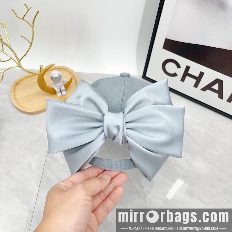 Replica Miumiu cap dx08