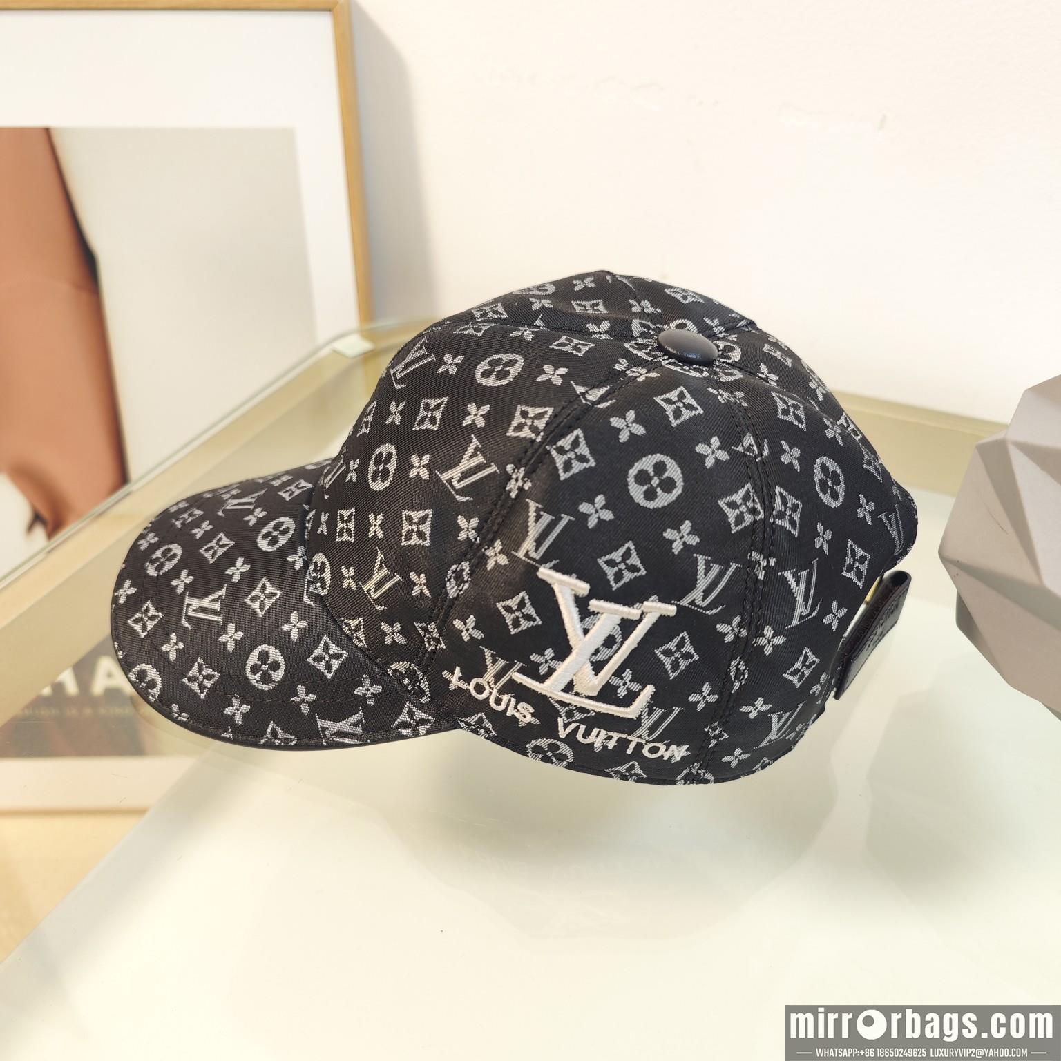 Replica LV cap dx120