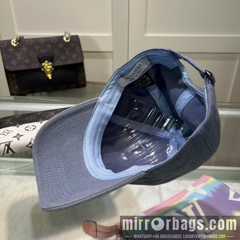 Replica Valentino Hat dx02