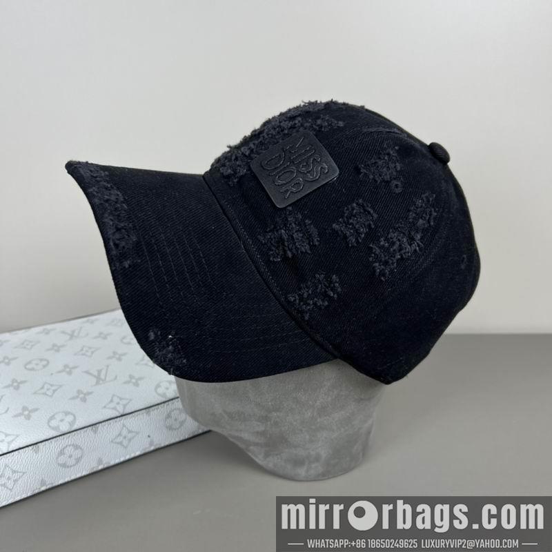 Replica Dior cap dx07