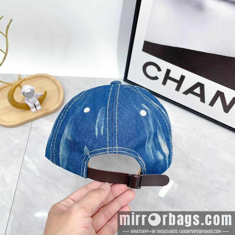 Replica Miumiu cap dx43