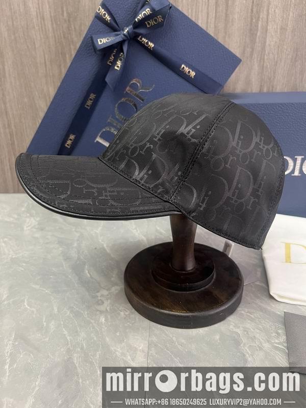 Replica Dior cap dx05