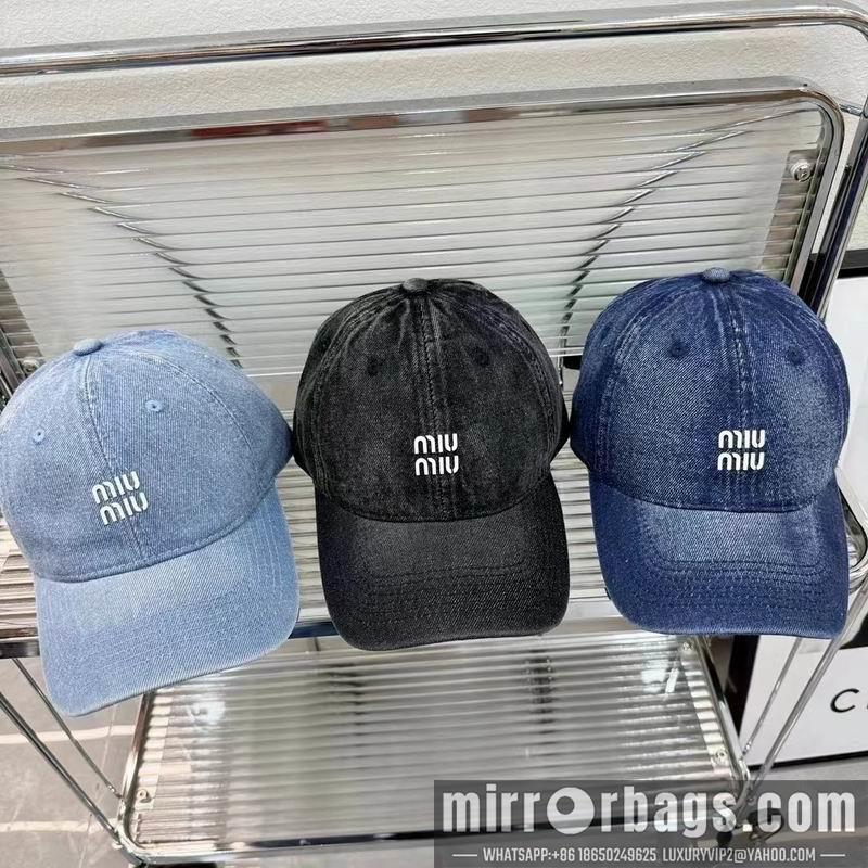 Replica Miumiu cap dx15