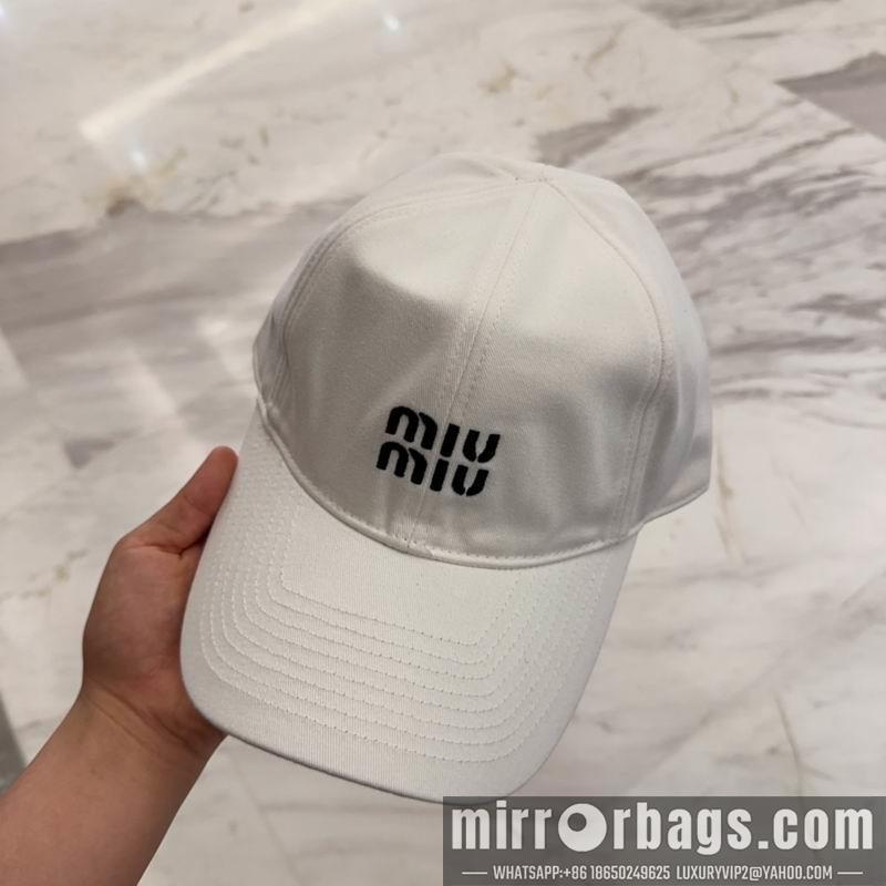 Replica Miumiu Cap dx35