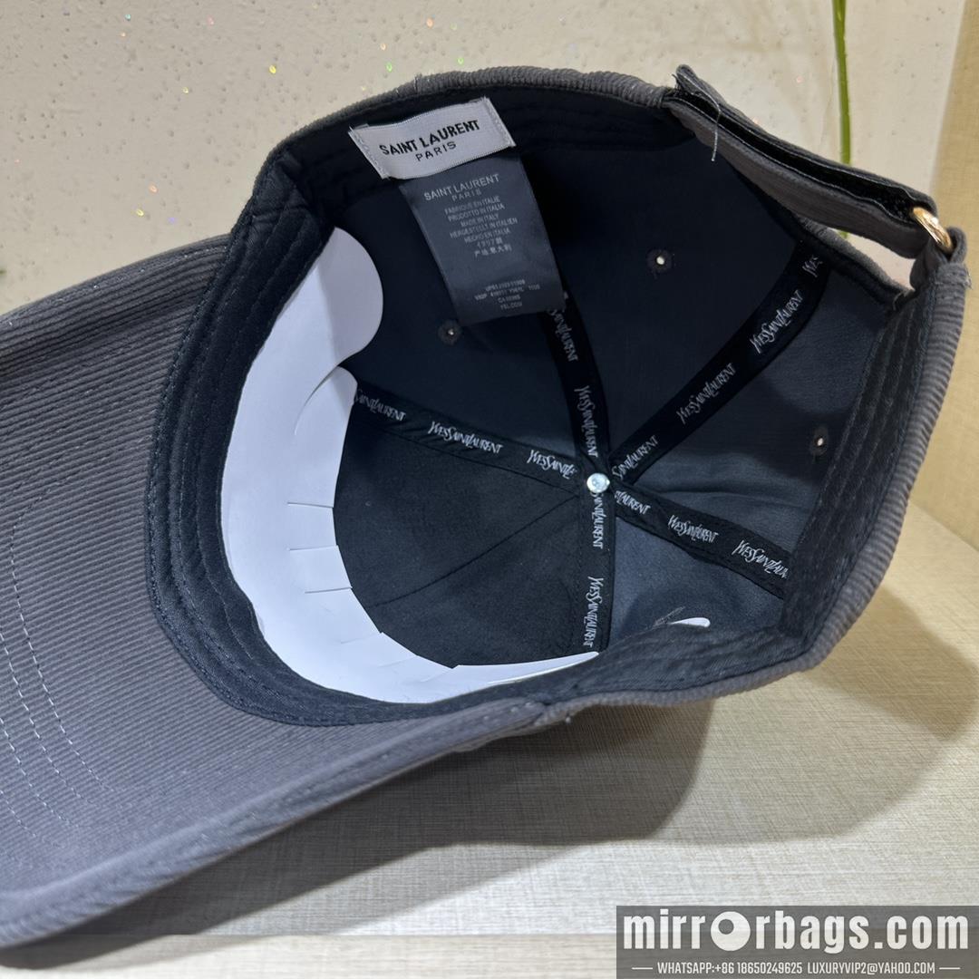 Replica YSL cap 080202