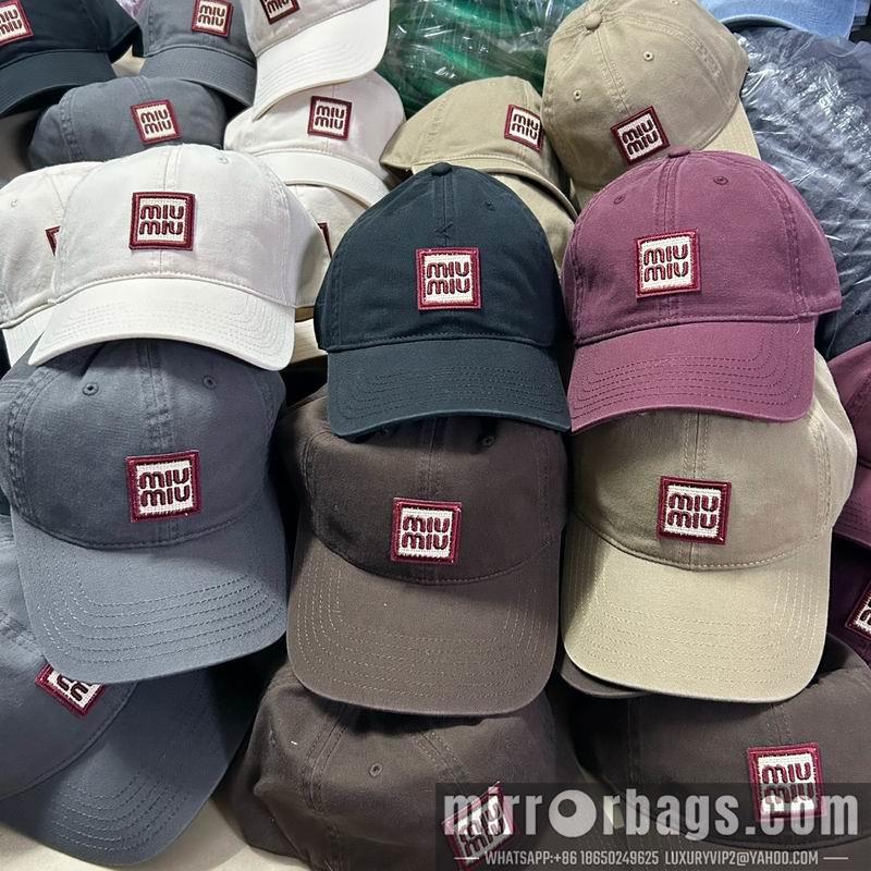 Replica Miumiu cap dx71