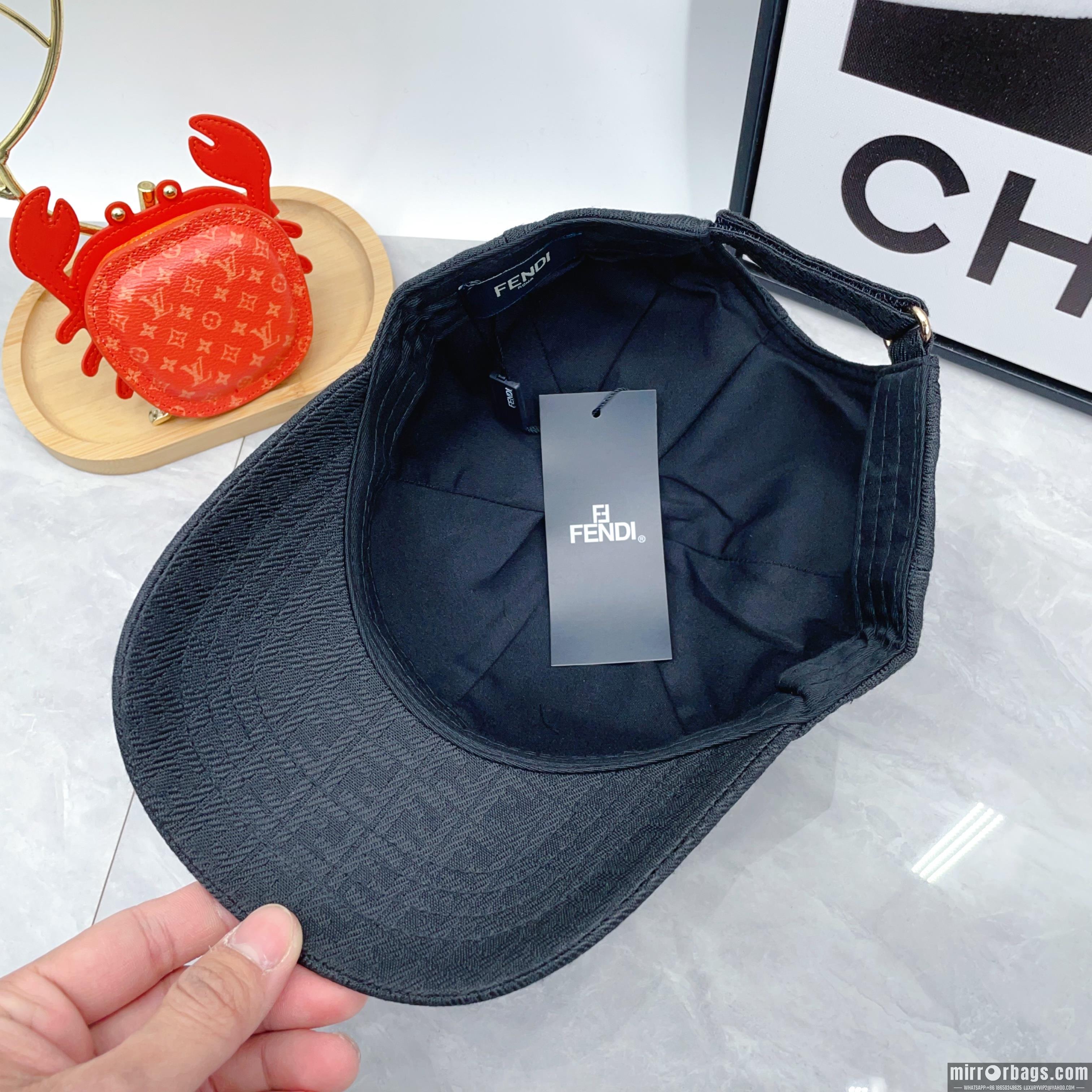 Replica Fendi cap dx64