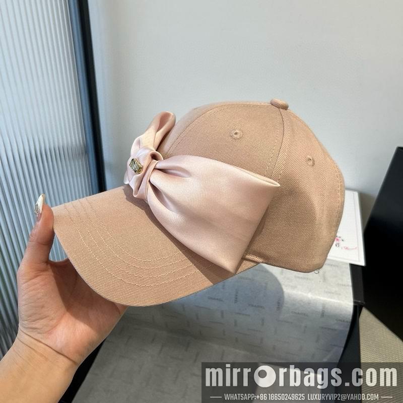 Replica Miumiu cap dx05