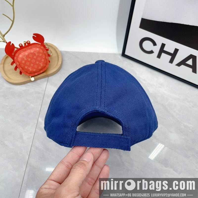 Replica Miumiu cap dx03