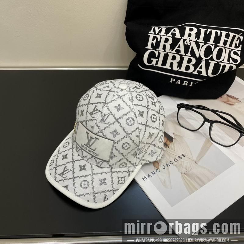 Replica LV Hat 042703