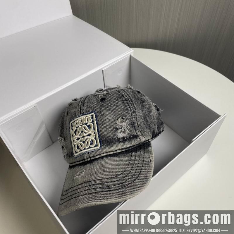 Replica Loewe cap dx50