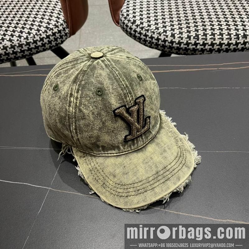 Replica LV cap 071302