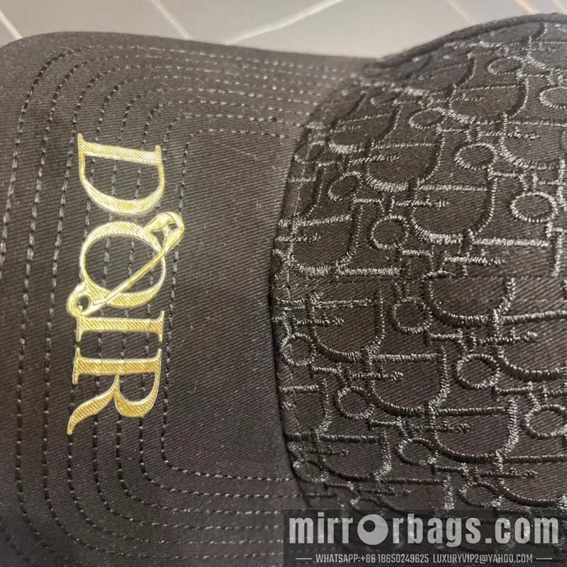 Replica Dior cap 083003