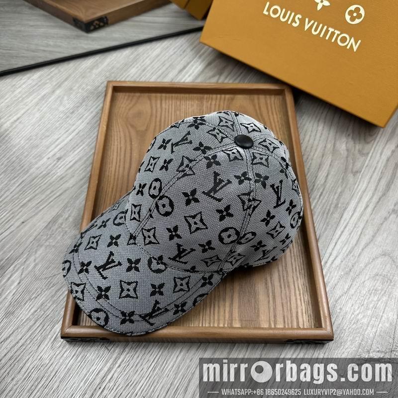 Replica LV cap 071205