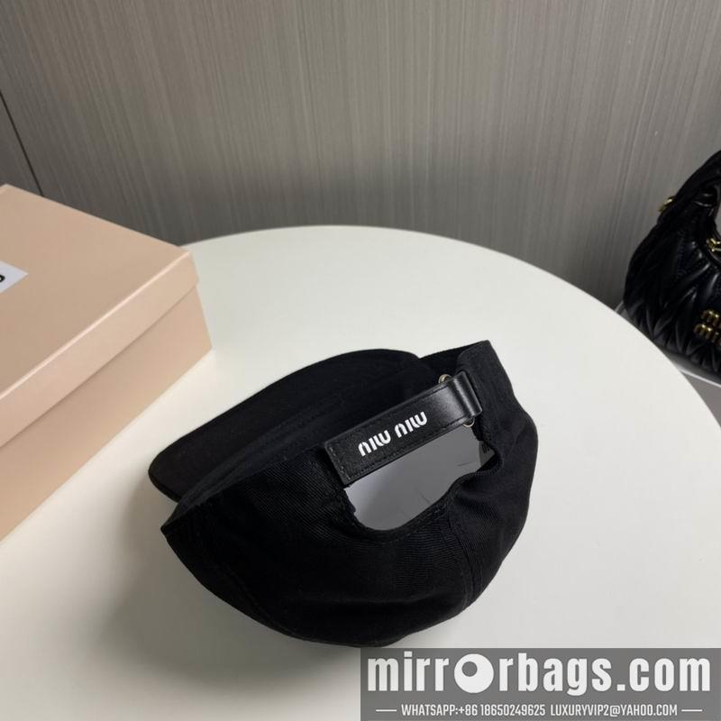 Replica Miumiu cap dx65
