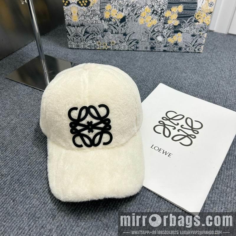 Replica Loewe cap dx32