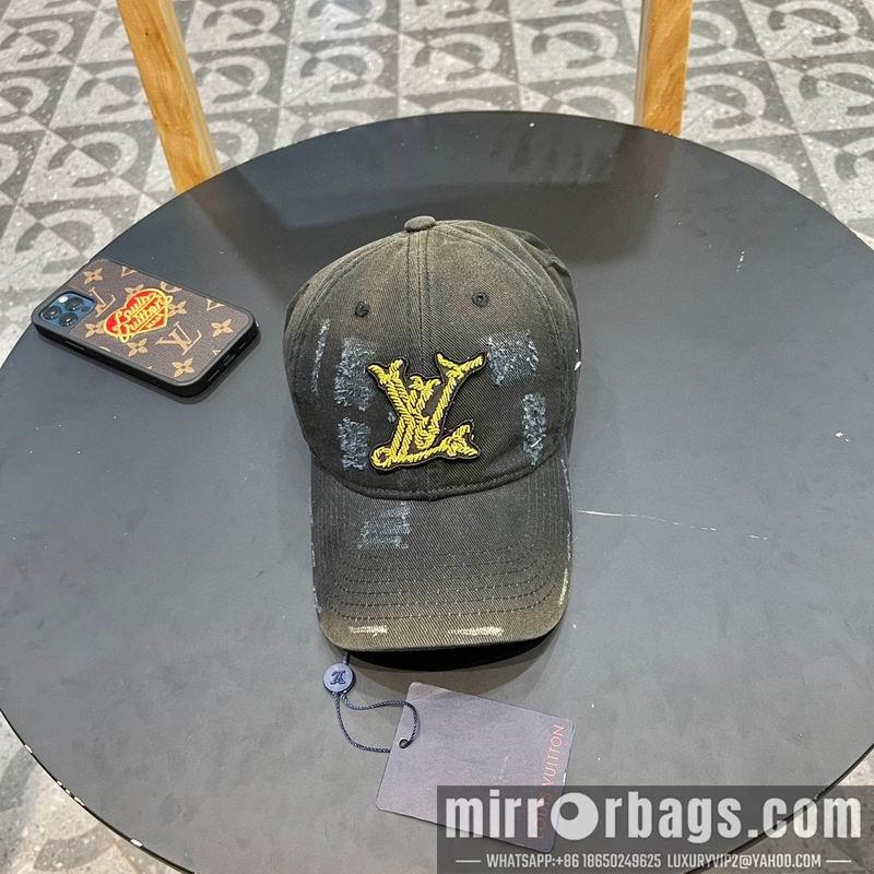 Replica LV cap 042810