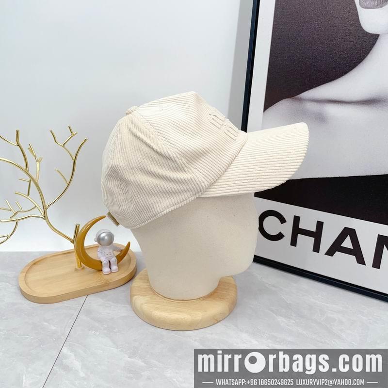 Replica Miumiu Cap dx34