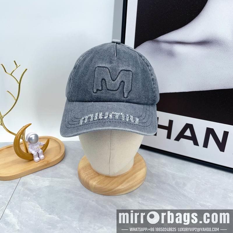 Replica Miumiu cap dx21