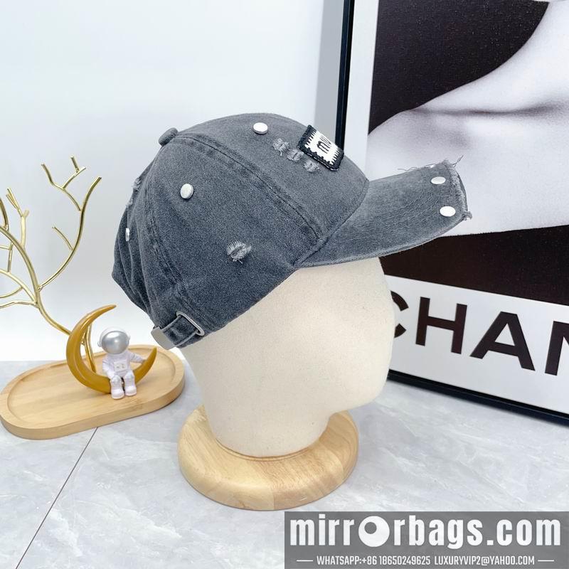 Replica Miumiu cap dx22