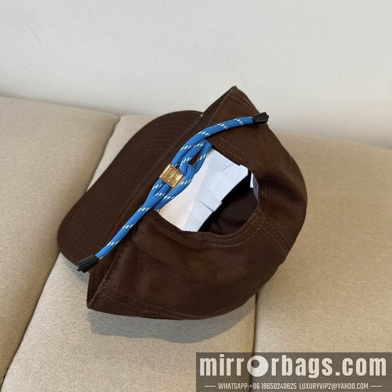 Replica Miumiu cap dx23